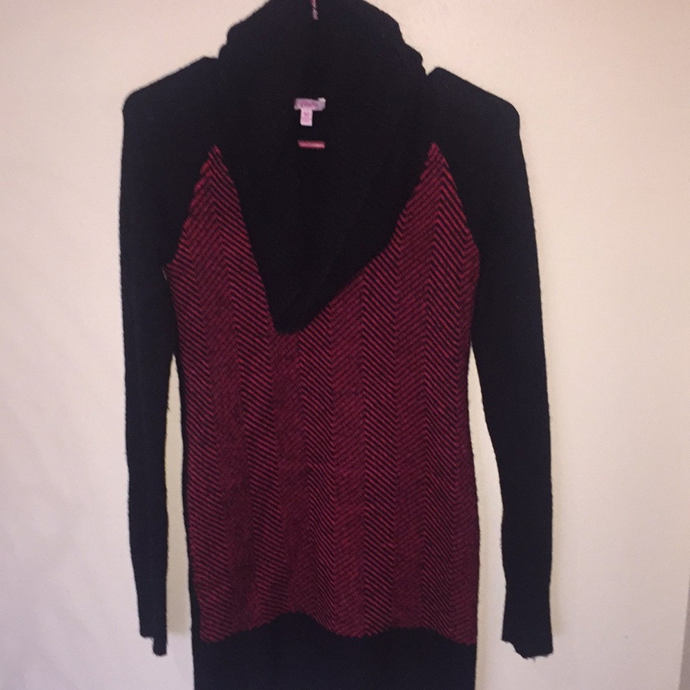 Black and red long sleeve sweater dress